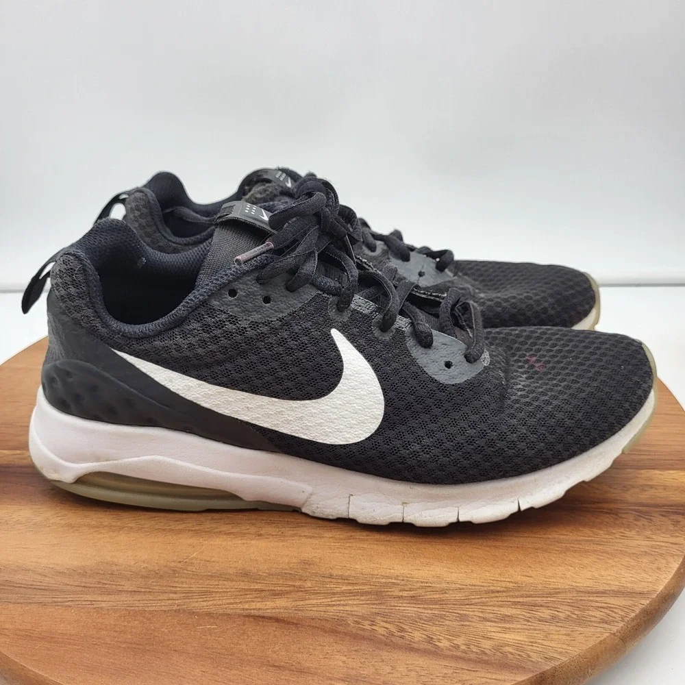 Nike‎ Air Max Motion Running Shoes Mens Size 8.5 Black White 833260-010 Shoes